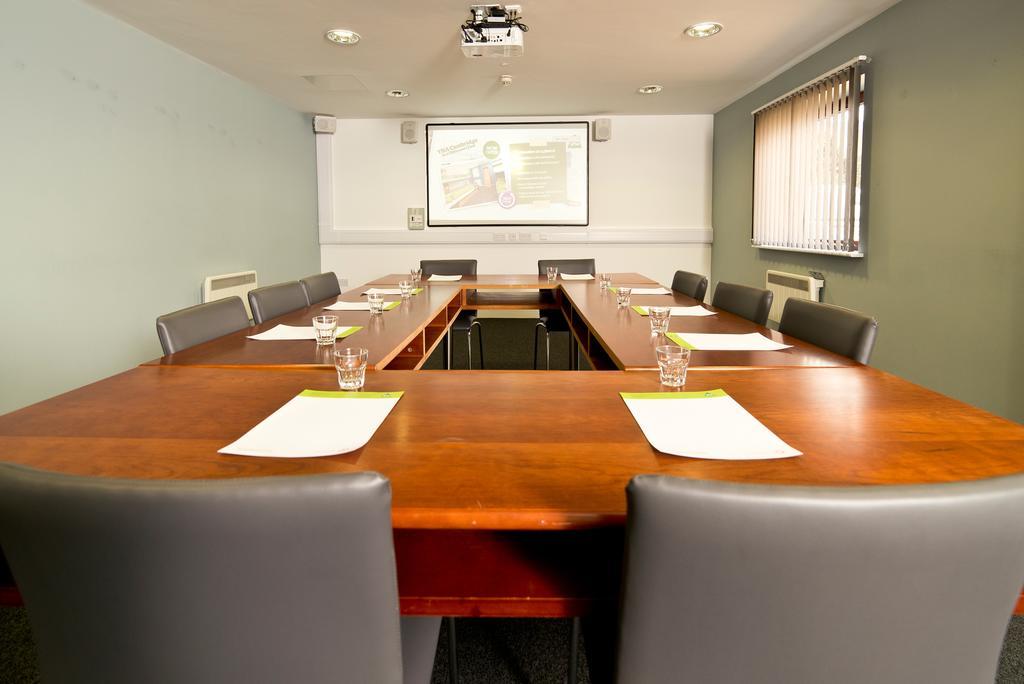 Yha Cardiff Central Luaran gambar A meeting room